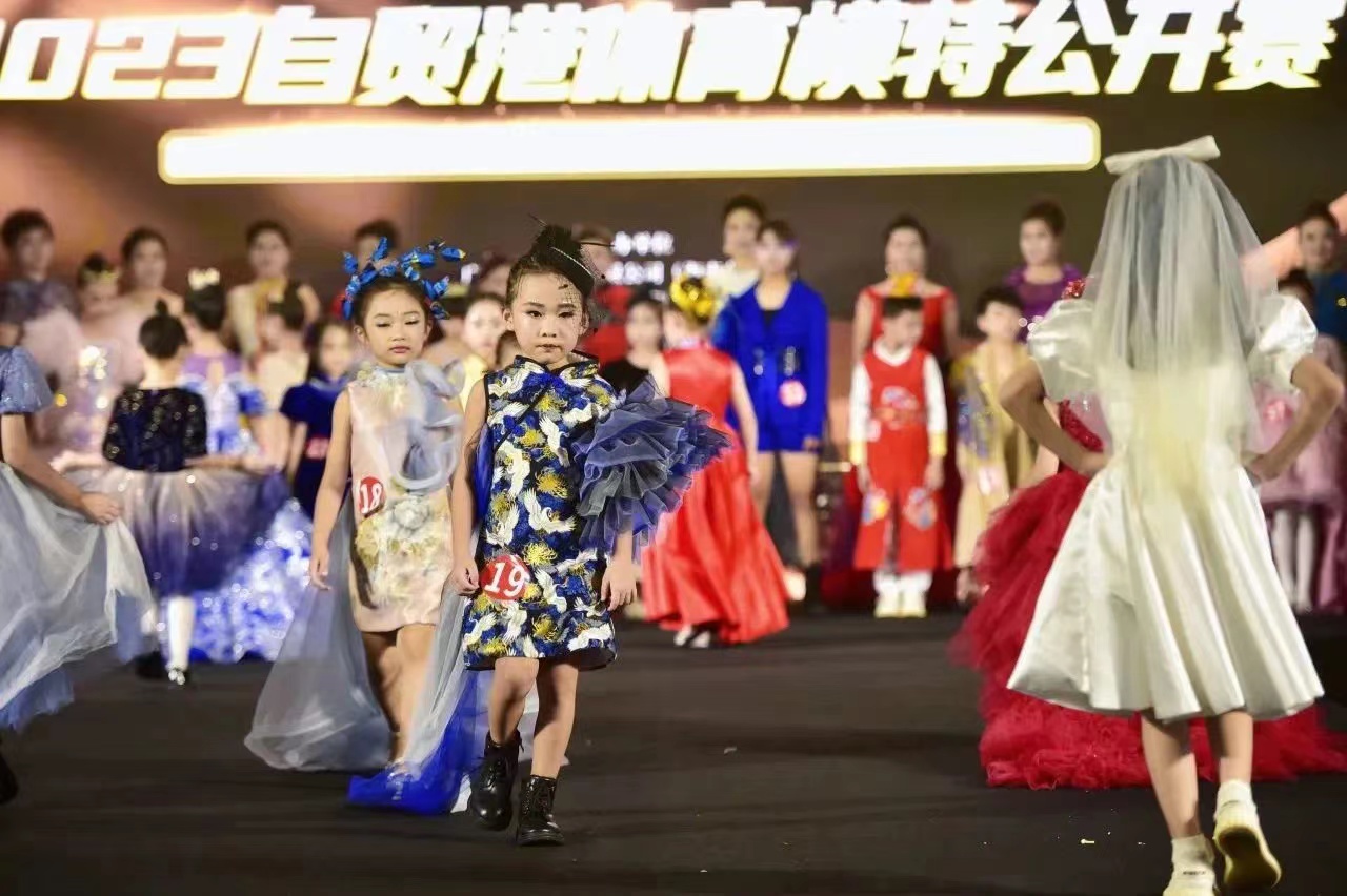 1695120634573612.jpg d8a443f107016aa8252ac6e8be51a26.jpg